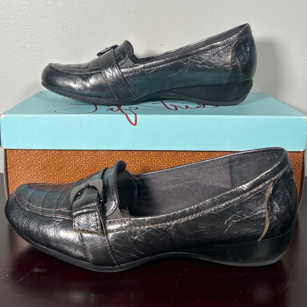 LifeStride Dione Tunderstorm Metallic Croc Buckle Loafers A2492S1900 Womens 7M - Picture 2 of 8